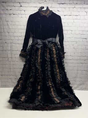 Victoria Royal Ltd vintage Black Velvet Long-Sleeve Ruffled Dress size 6